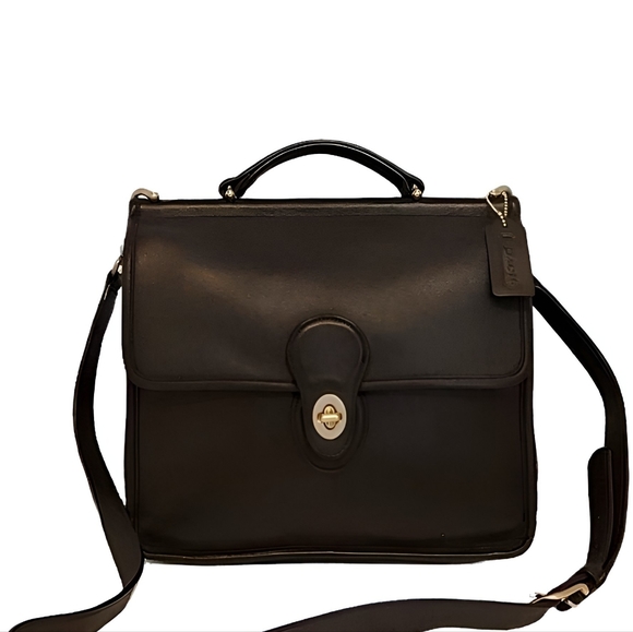 Coach Handbags - Coach Willis Vintage Leather Top Handle Station Bag Excellent Condition